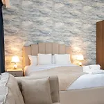 Cozy Studio Near Dubai Central Mall