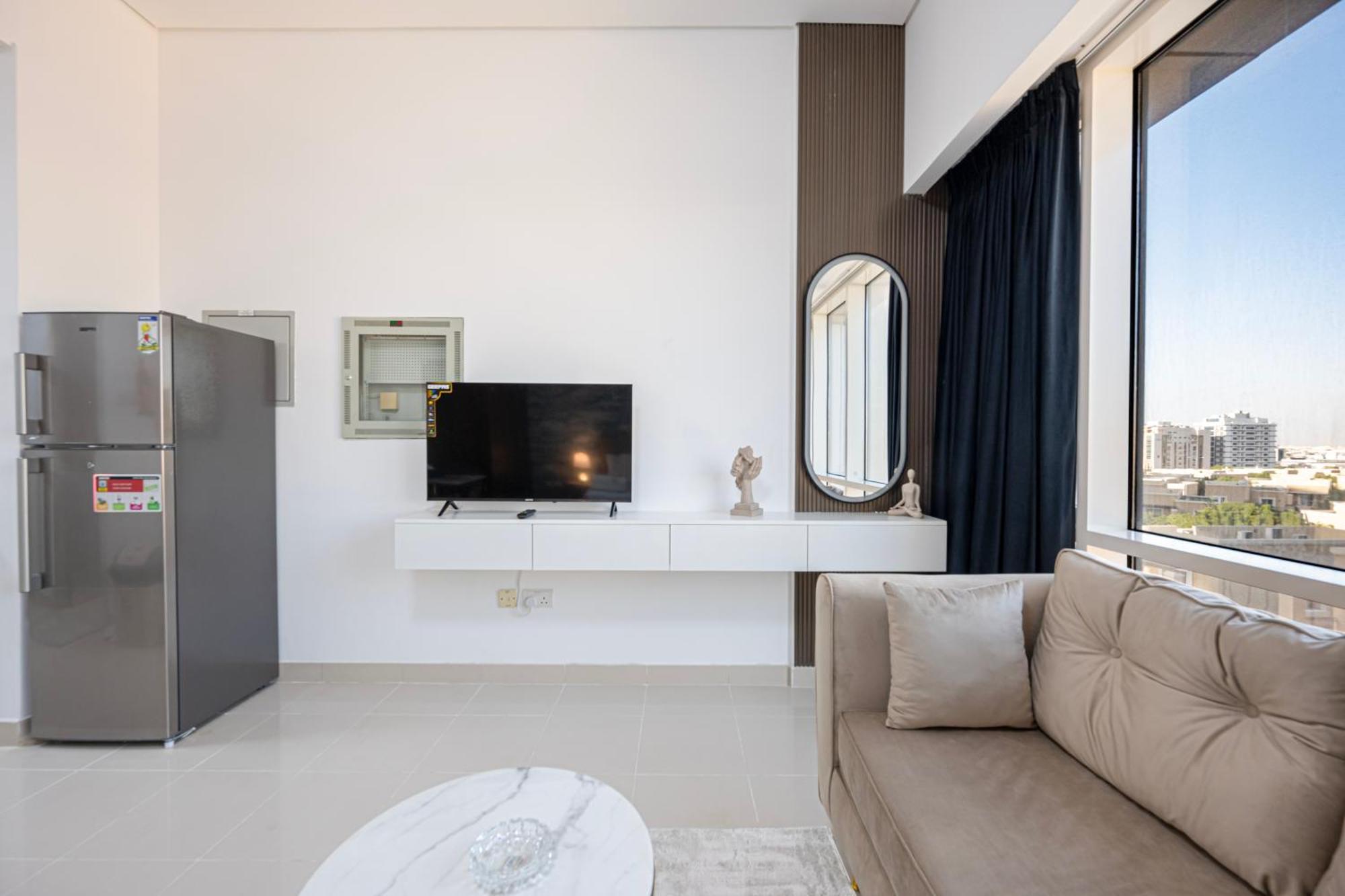 Cozy Near Mall
